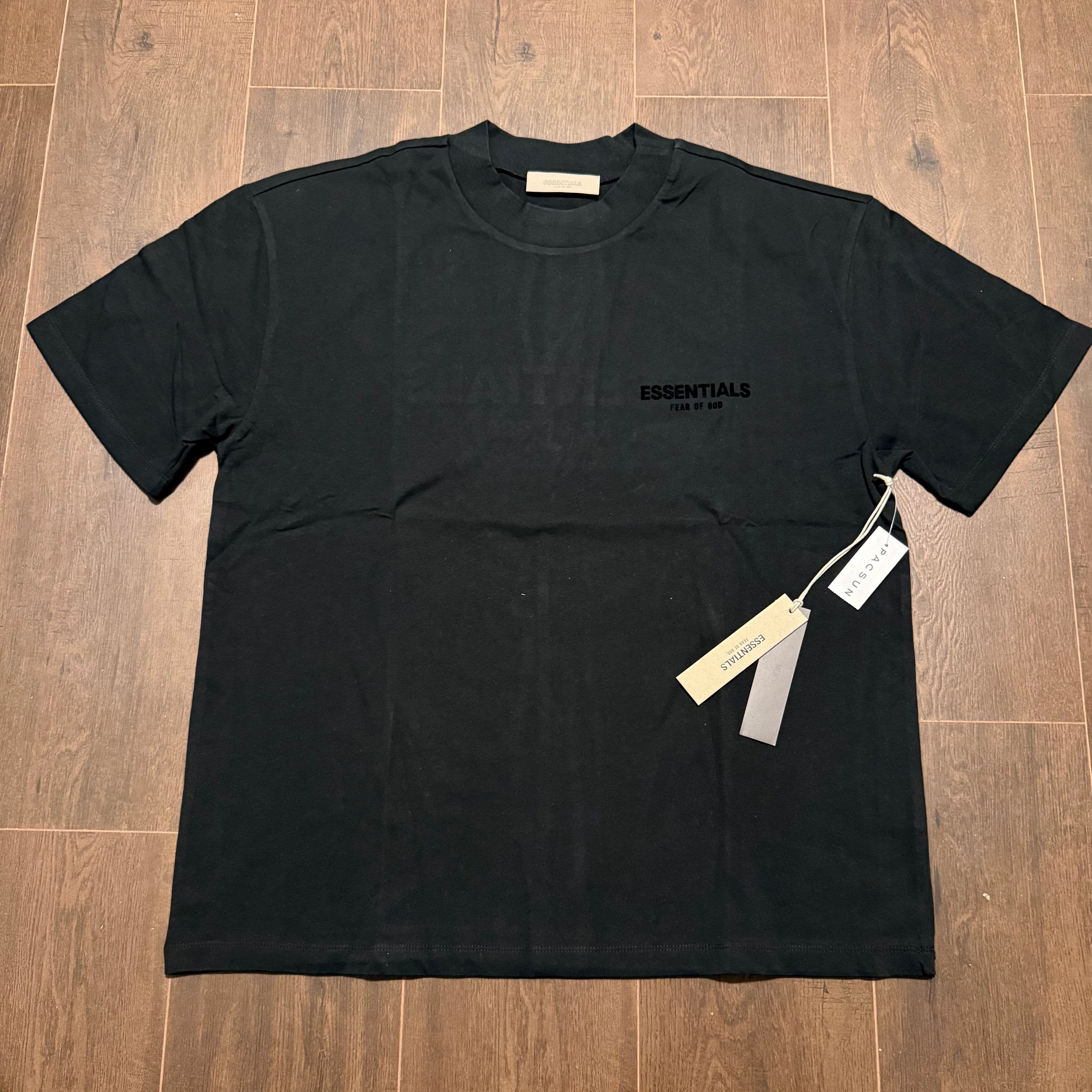 Essential black limo T-shirt