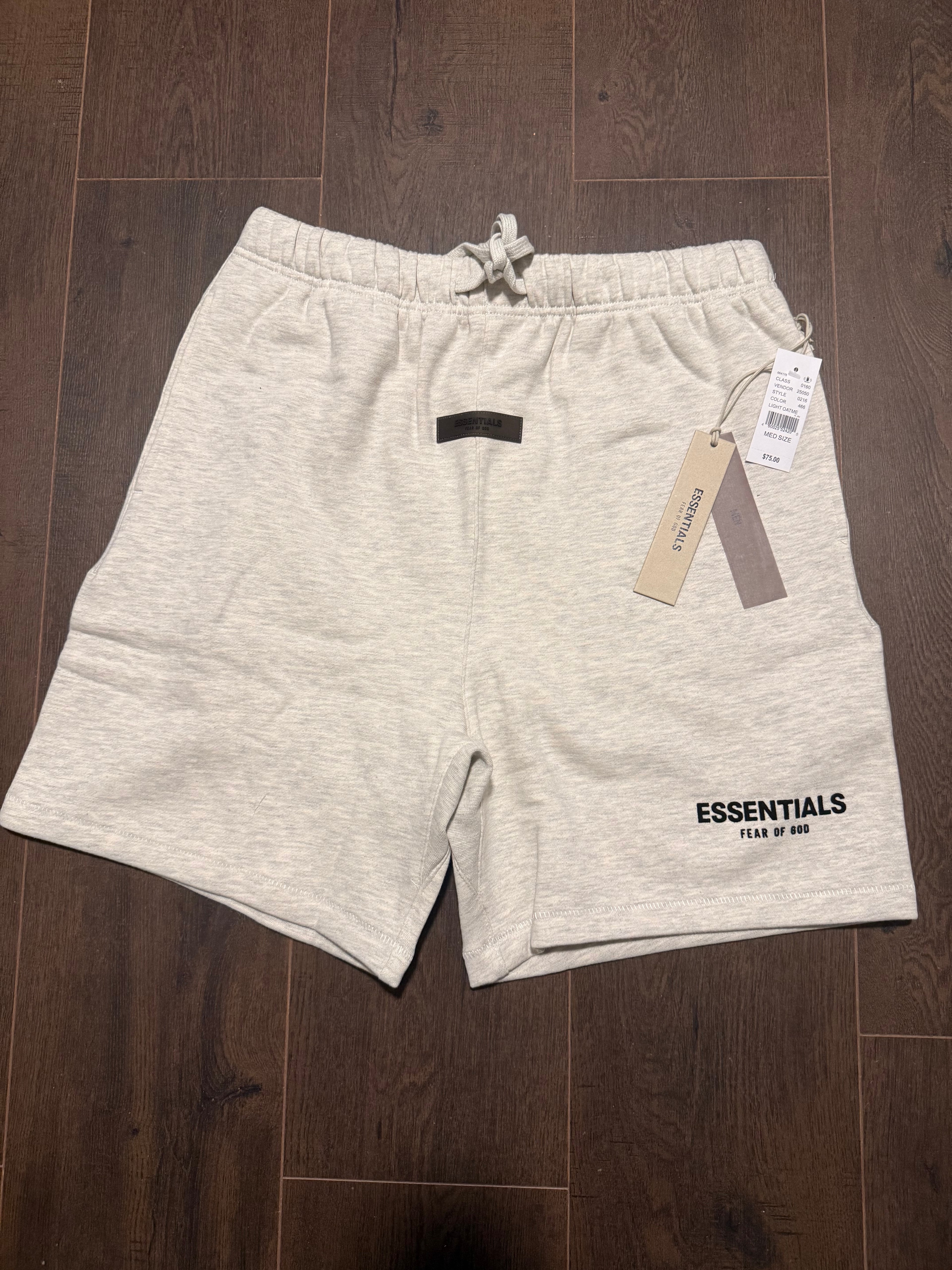 Essential light oat shorts